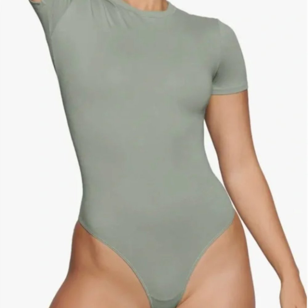 SKIMS Essential Bodysuit In Agave Green - S/M